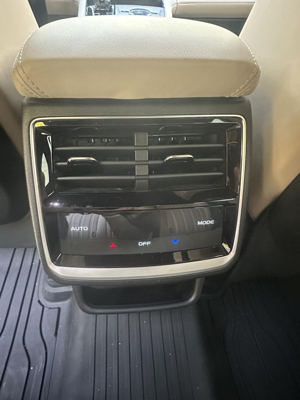 Geely Xingyue L