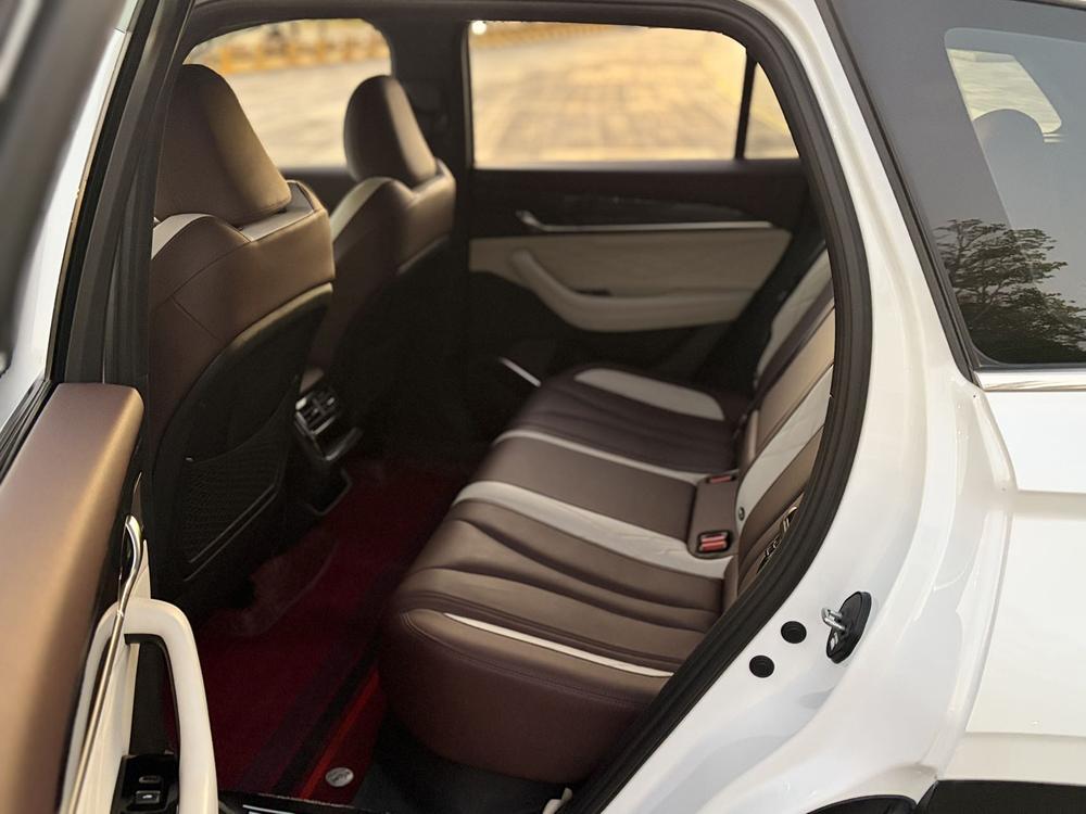 Geely Xingyue L