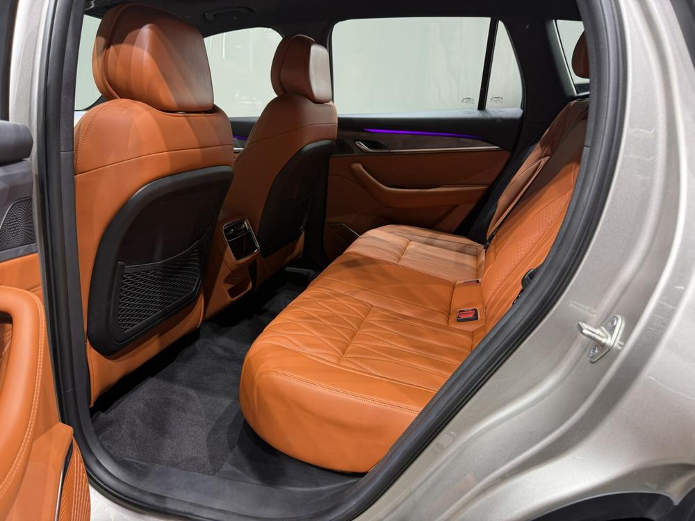 Geely Xingyue L