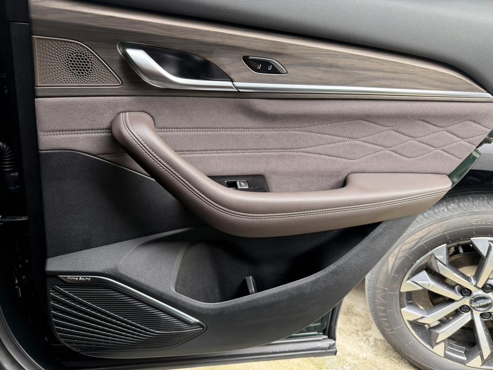 Geely Xingyue L