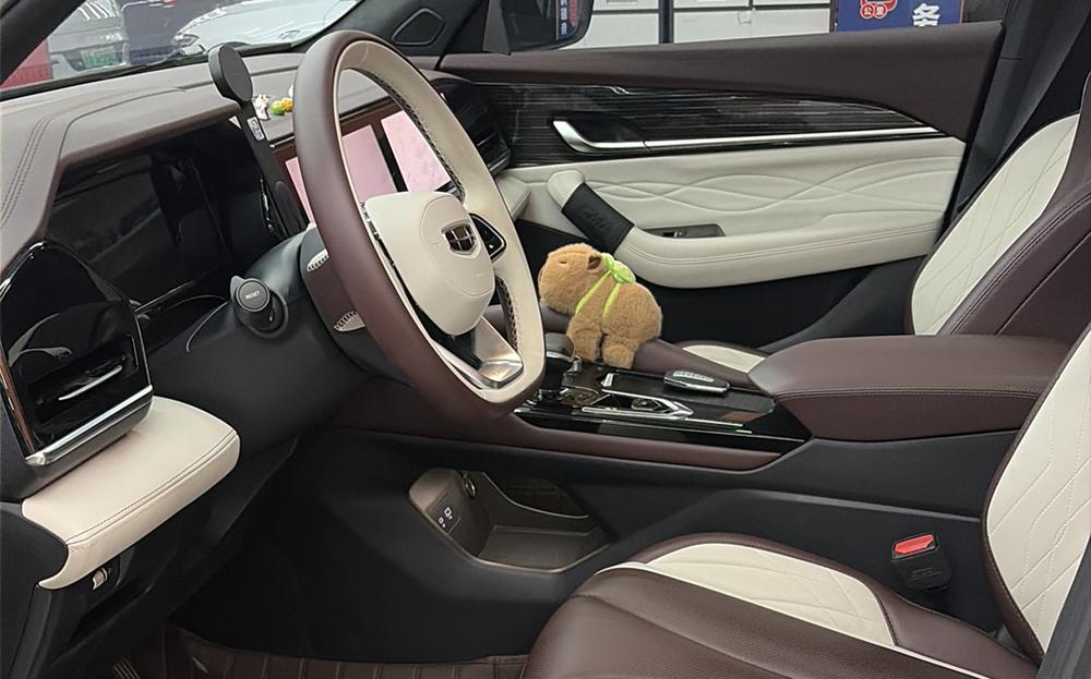 Geely Xingyue L