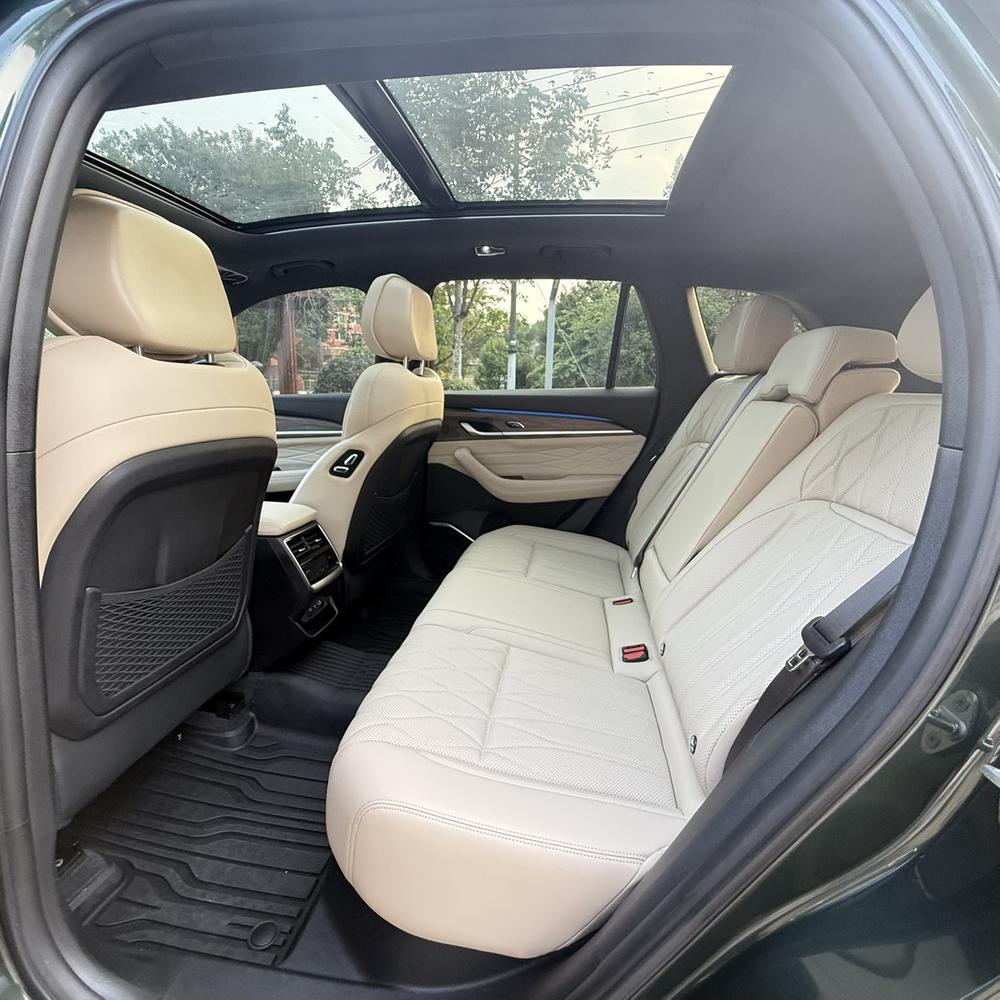 Geely Xingyue L