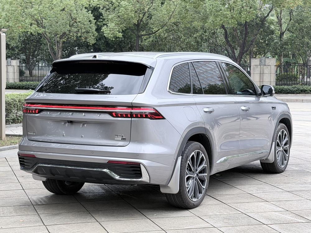 Geely Xingyue L