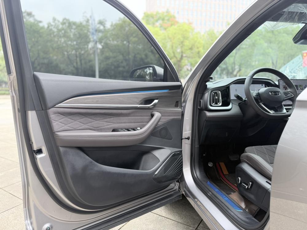 Geely Xingyue L