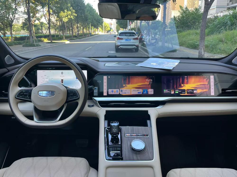Geely Xingyue L