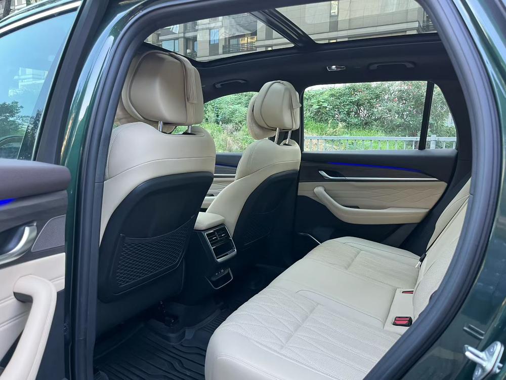 Geely Xingyue L