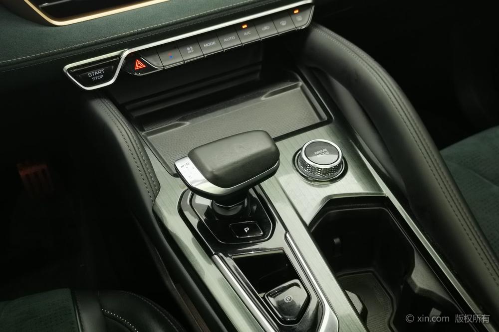 Geely Xingyue L