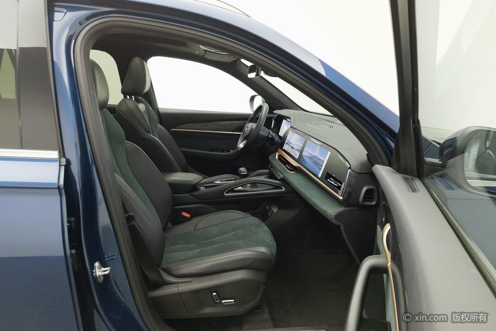 Geely Xingyue L