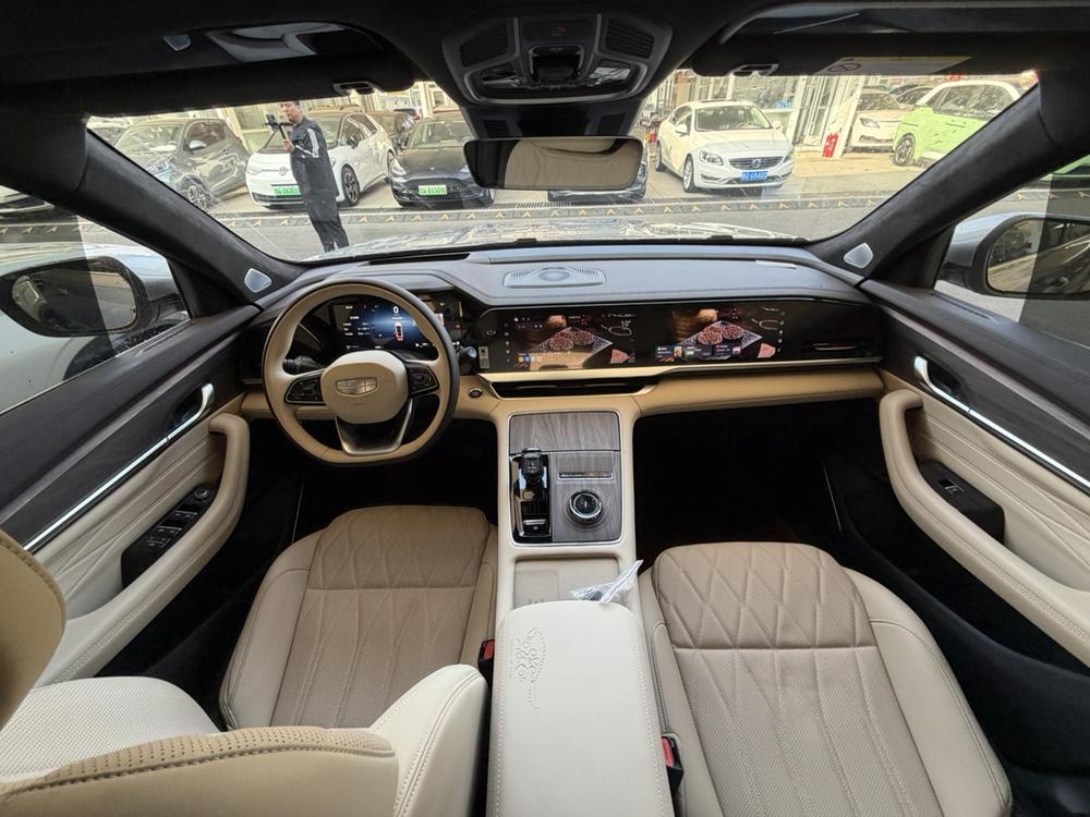 Geely Xingyue L