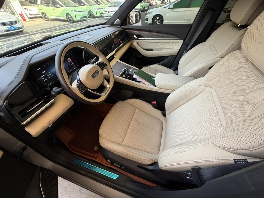 Geely Xingyue L