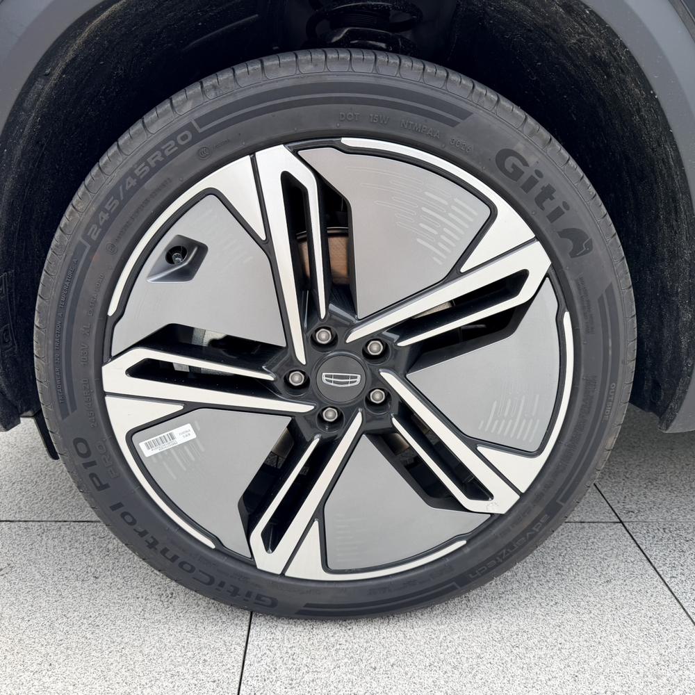 Geely Xingyue L
