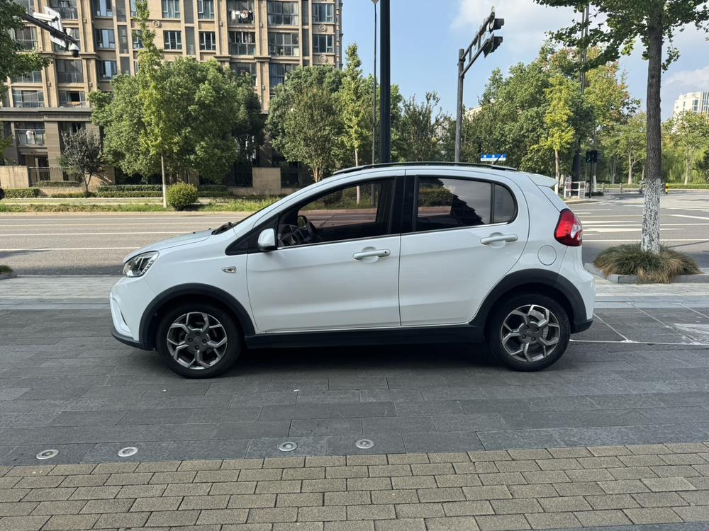 Geely Yuanjing X1
