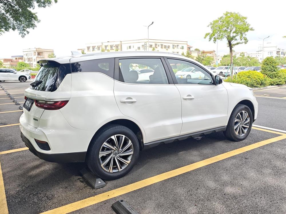 Geely Yuanjing X6
