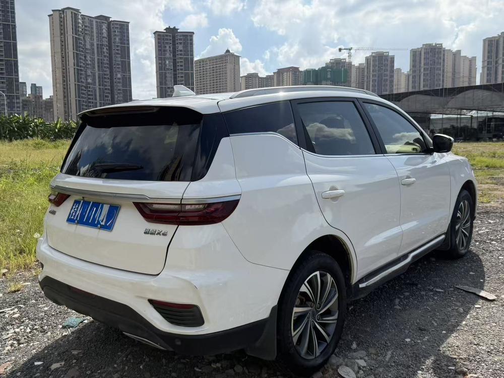 Geely Yuanjing X6
