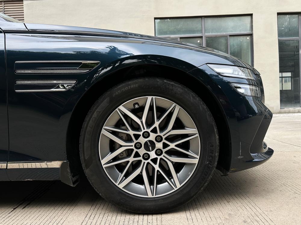 Genesis Genesis G80