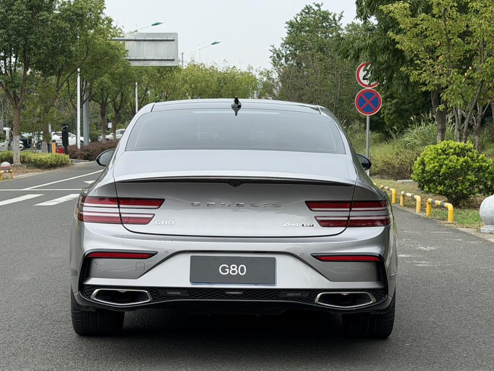Genesis Genesis G80