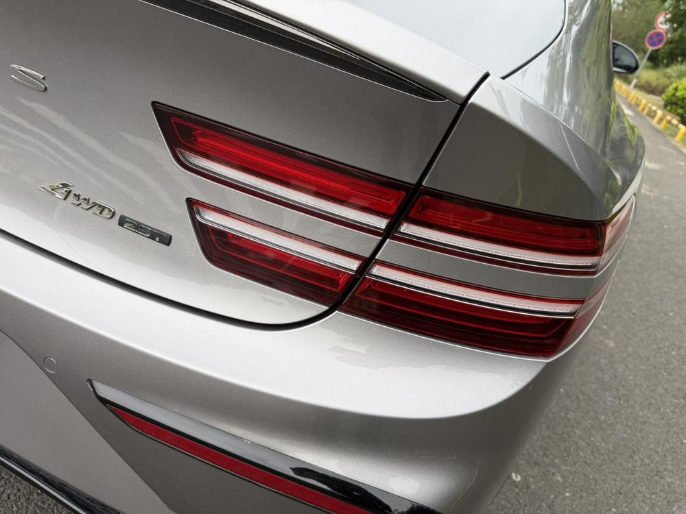 Genesis Genesis G80