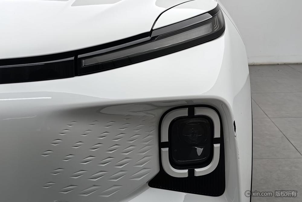 Geometry Geely Geometry E Firefly