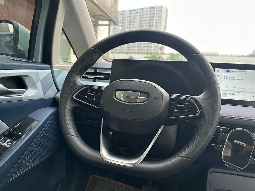 Geometry Geely Geometry E Firefly