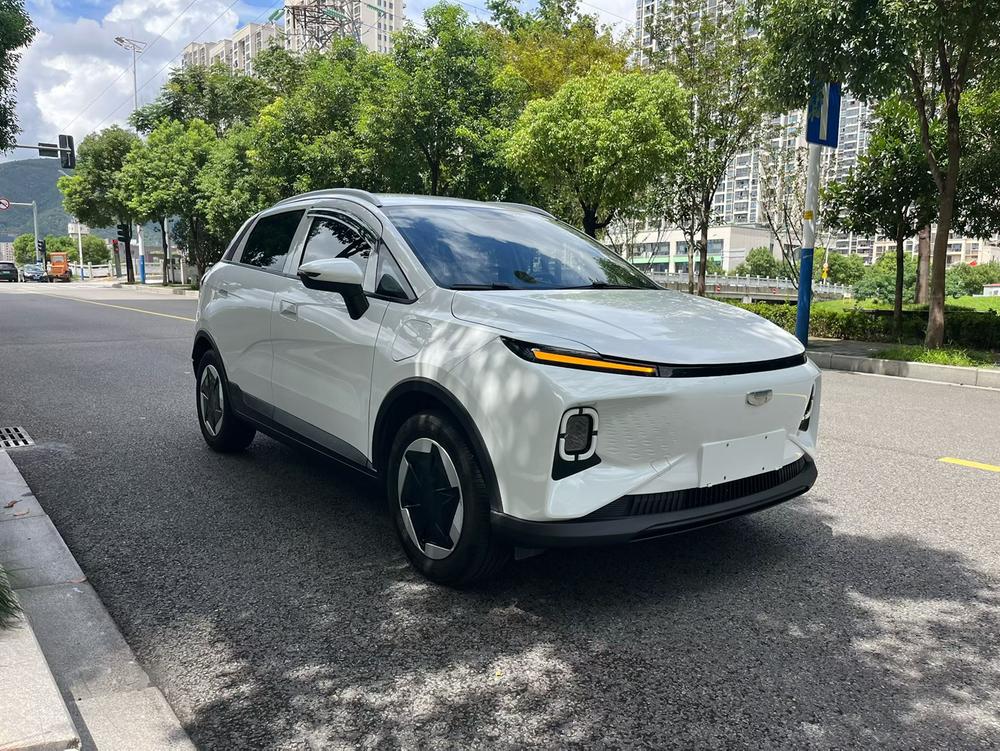 Geometry Geely Geometry E Firefly