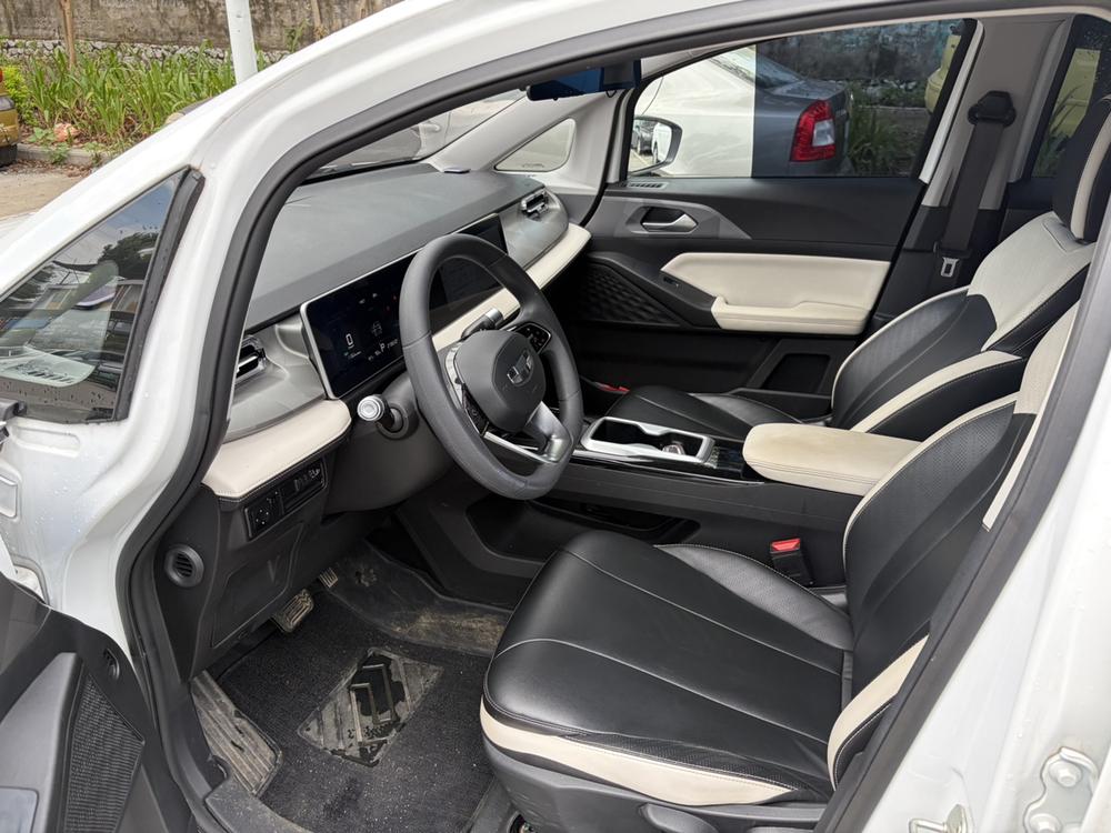 Geometry Geely Geometry E Firefly