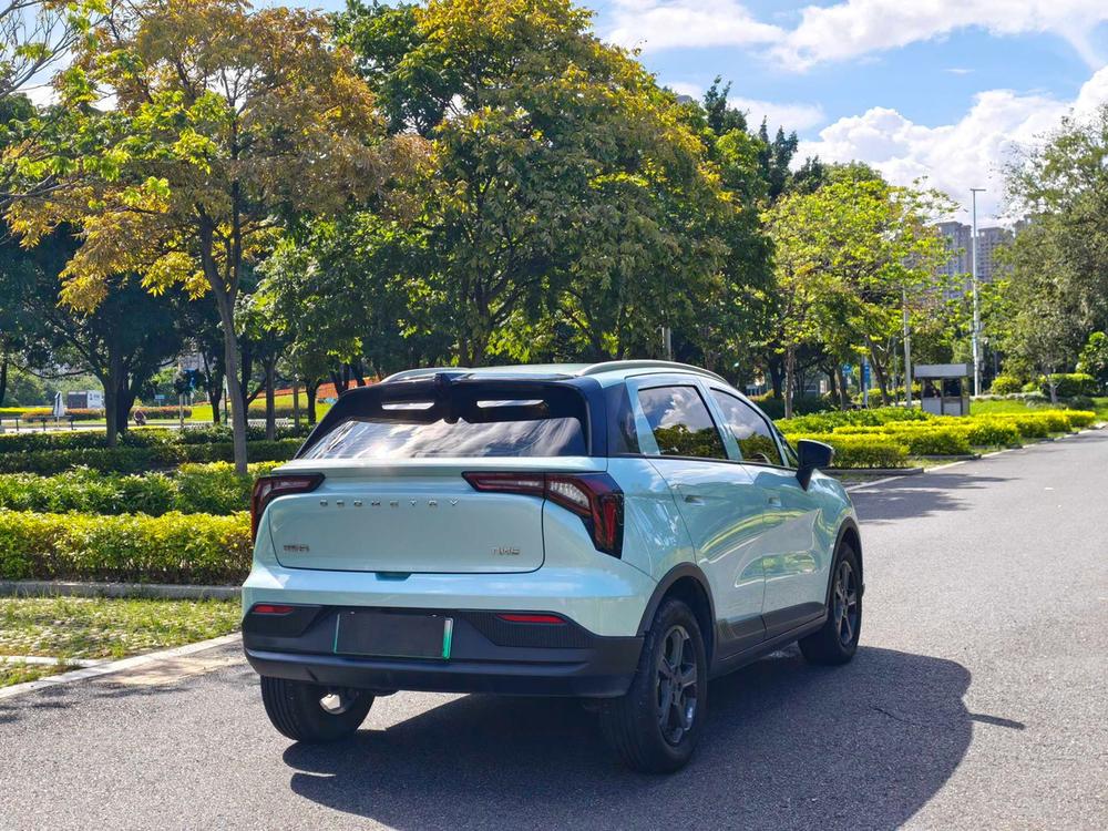 Geometry Geely Geometry E Firefly