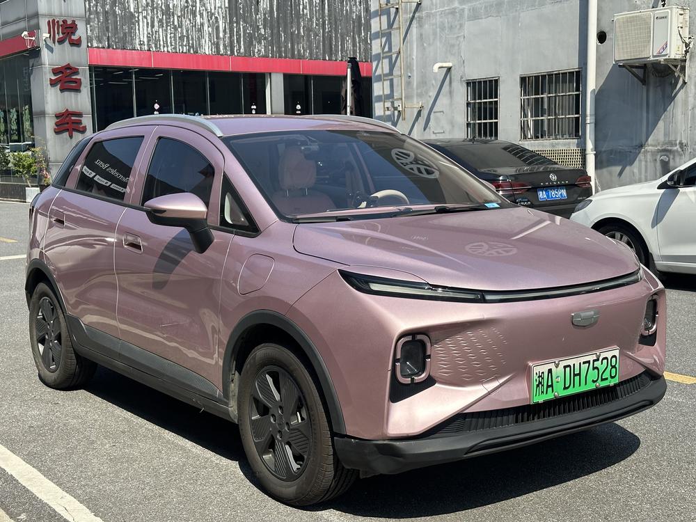 Geometry Geely Geometry E Firefly