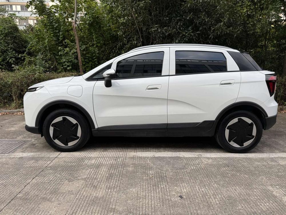 Geometry Geely Geometry E Firefly