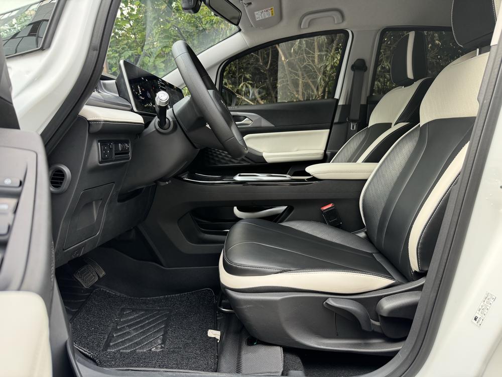 Geometry Geely Geometry E Firefly