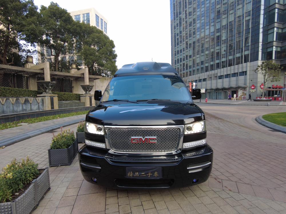 GMC Savana