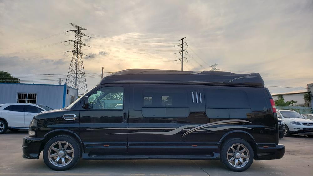 GMC Savana