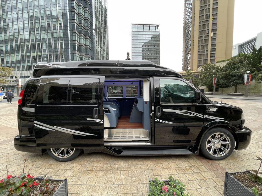 GMC Savana