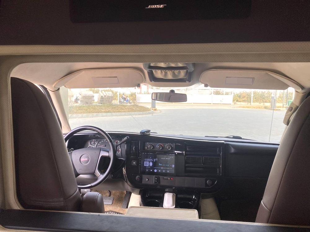 GMC Savana