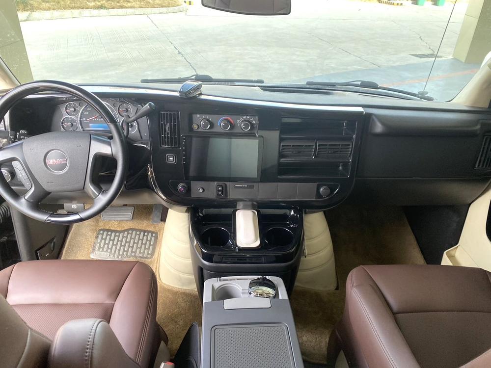 GMC Savana