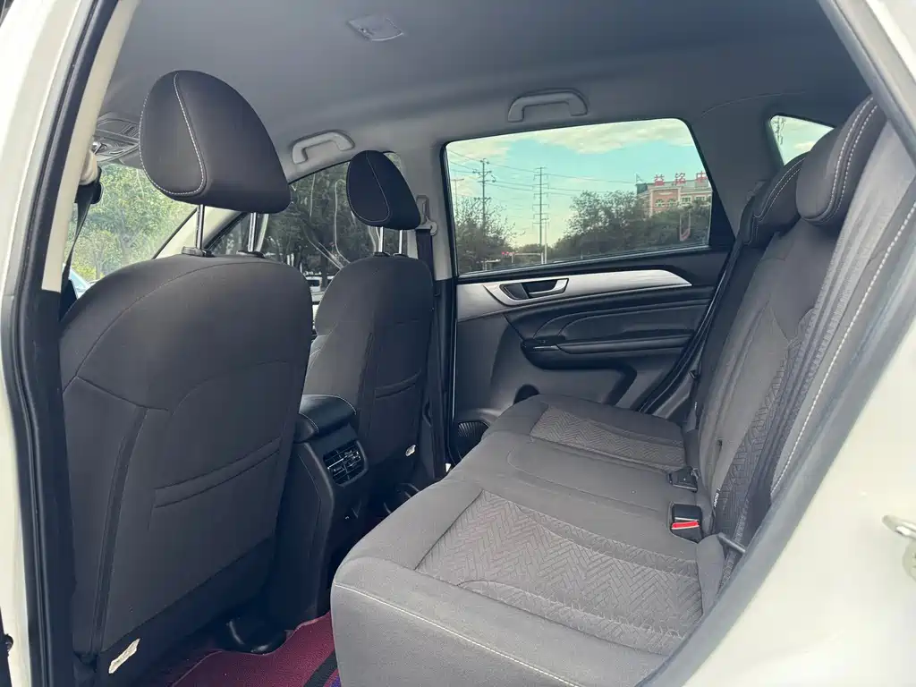 Haval M6