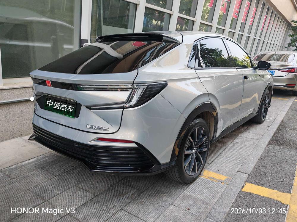Honda e:NP2