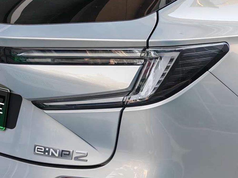 Honda e:NP2