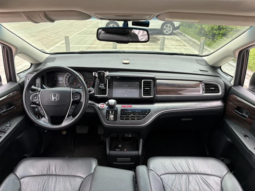 Honda Elysion