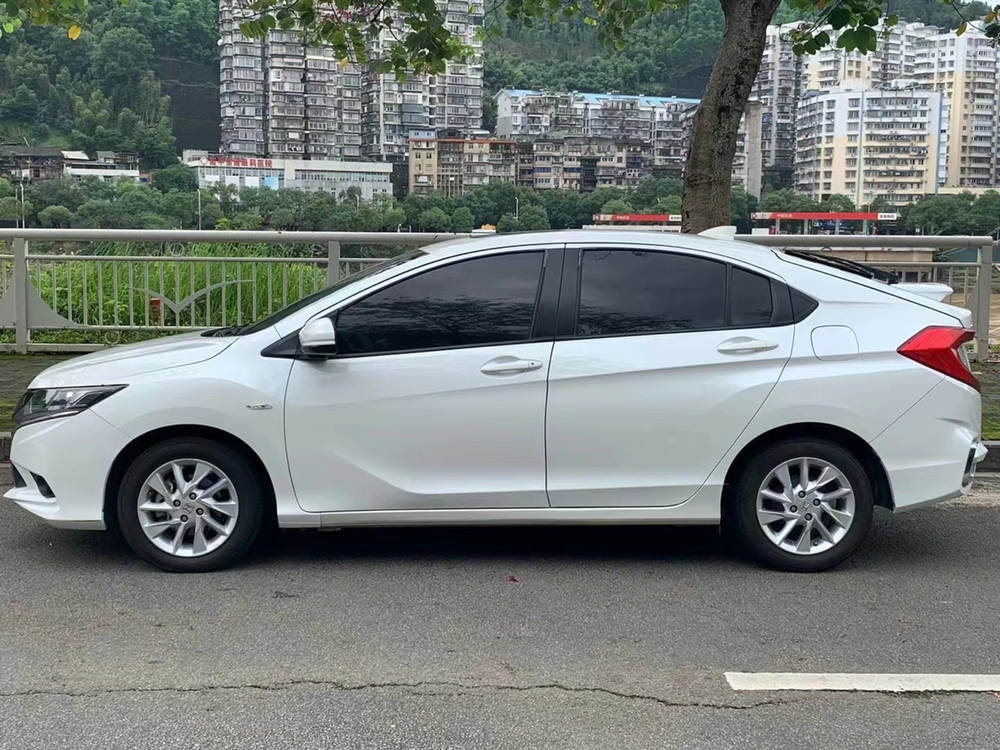 Honda Gienia