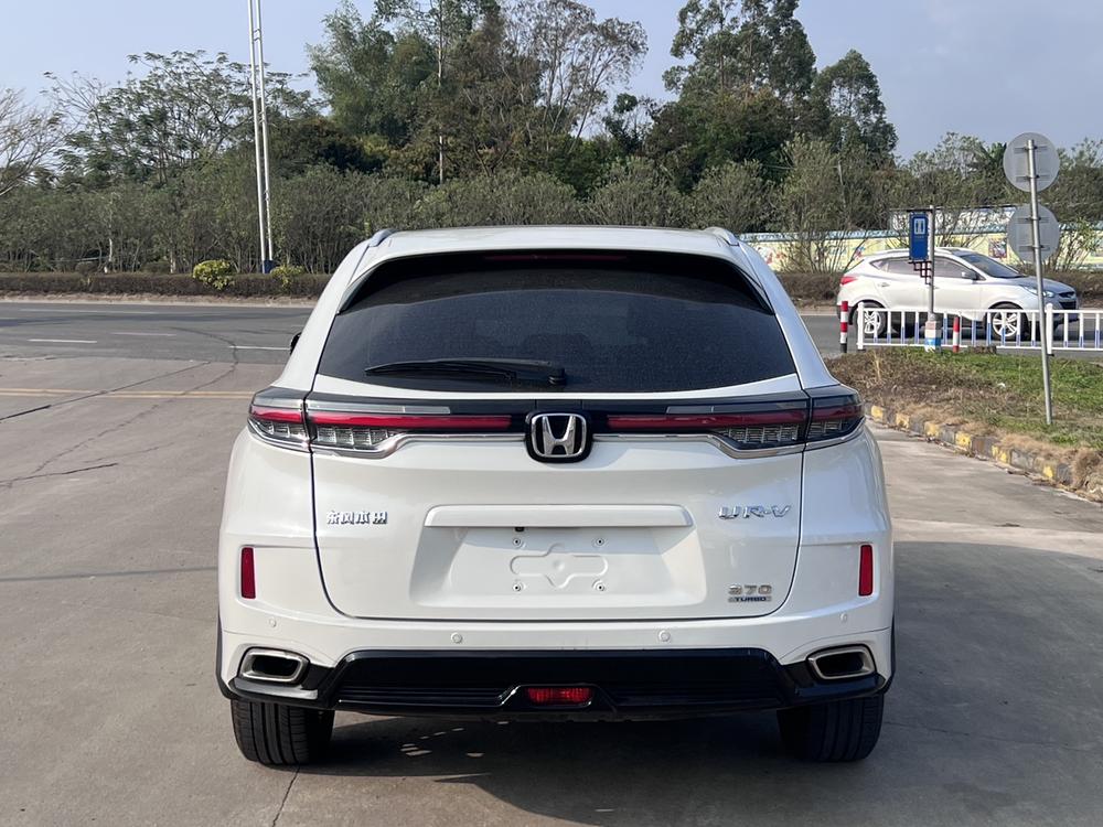 Honda Honda UR-V
