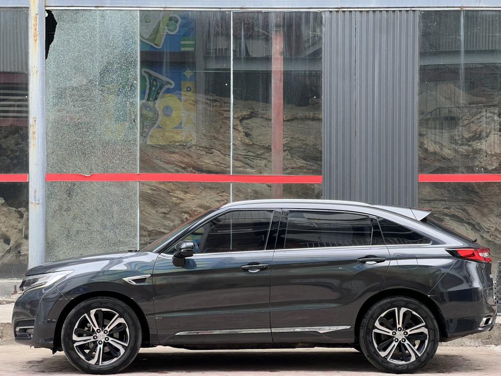 Honda Honda UR-V