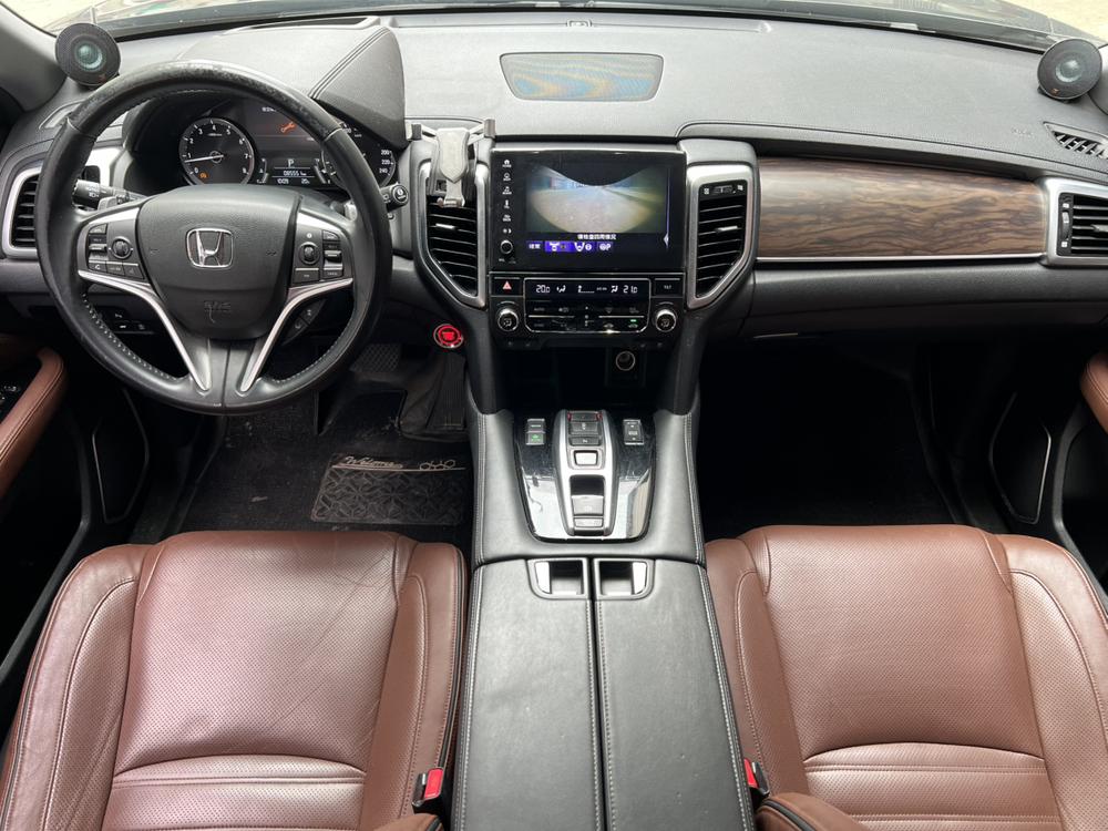 Honda Honda UR-V