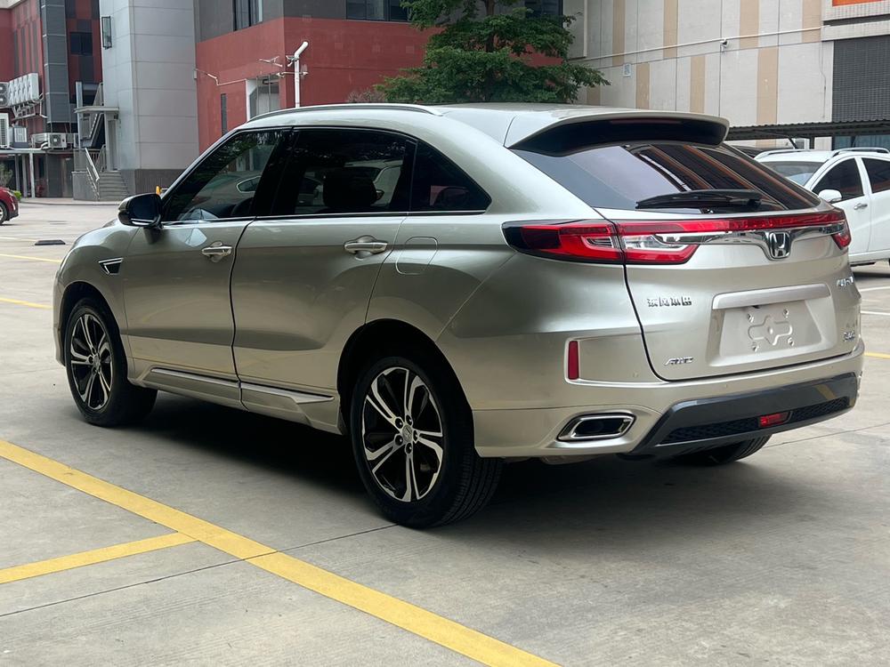 Honda Honda UR-V