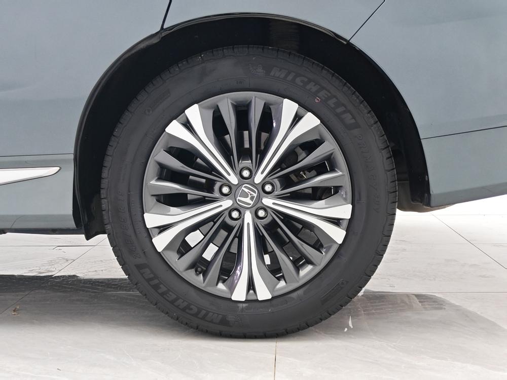 Honda Honda UR-V