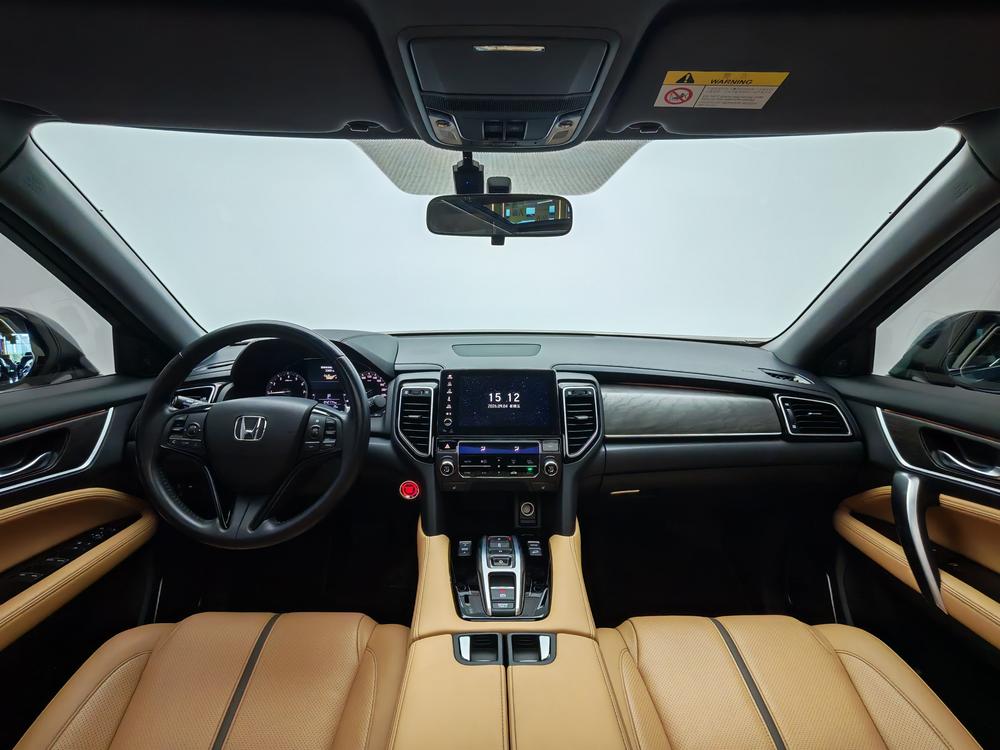 Honda Honda UR-V