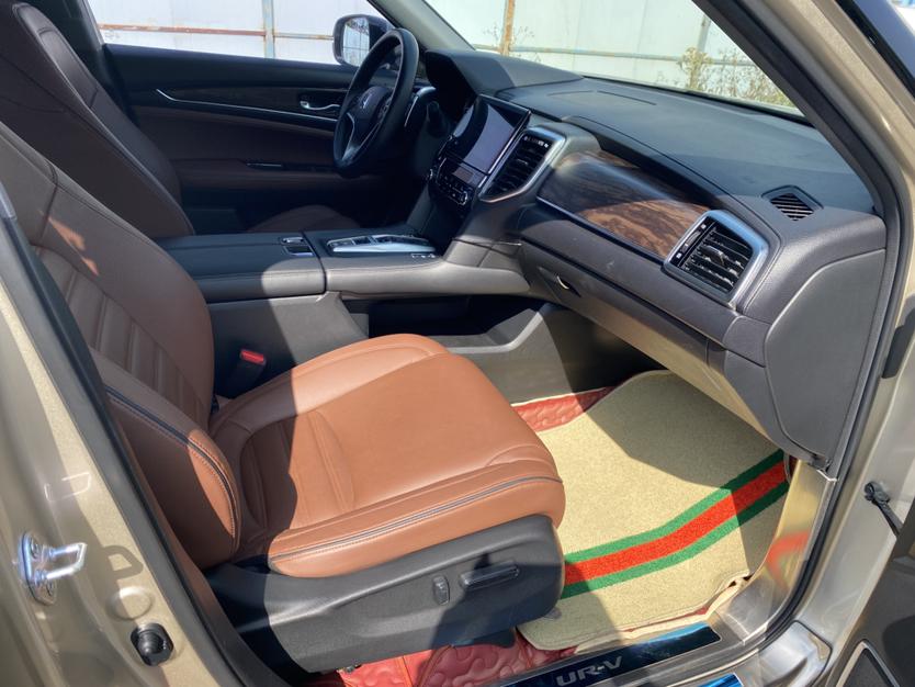 Honda Honda UR-V