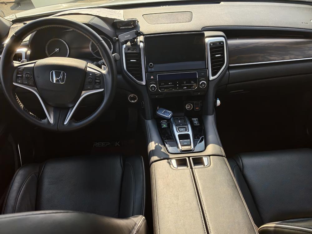 Honda Honda UR-V