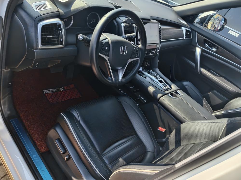 Honda Honda UR-V