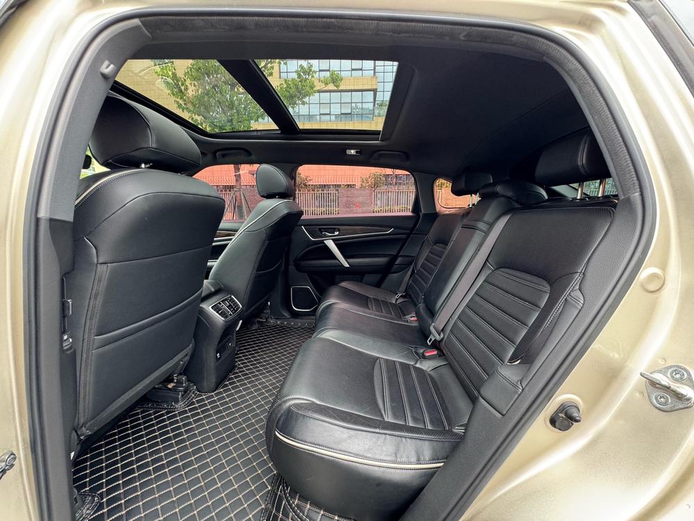 Honda Honda UR-V