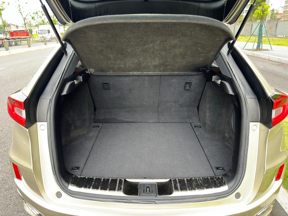 Honda Honda UR-V